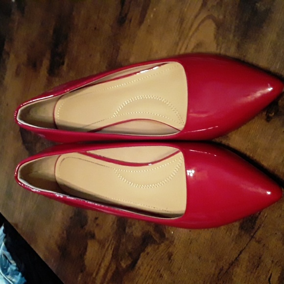 Sexy Red Sz 9 Dream Pairs Kitten Heel Gorgeous Pumps - Picture 10 of 10